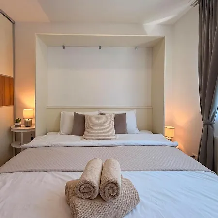 Apartmán Moderny - Centrum - Klima - Parkovanie Selected Nitra