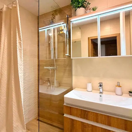 Moderny - Centrum - Klima - Parkovanie Selected Apartment